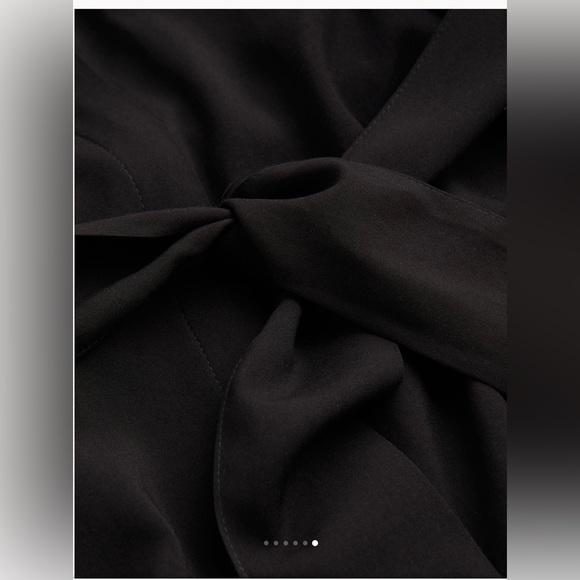 H&M Black Relaxed Fit Dress with Tie Belt.  Size Small - Picture 5 of 5